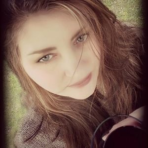 Meet your Posher, Holly